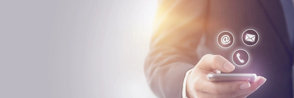 contact banner img